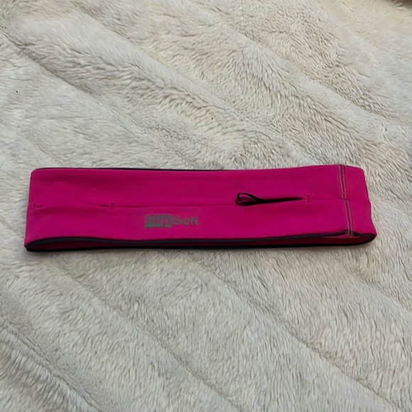 Flip belt - Picture 1 of 2